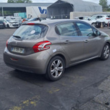 Custode avant gauche (porte) PEUGEOT 208 1 Photo n°10