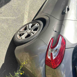 Pare choc avant PEUGEOT 208 1 Photo n°1