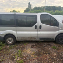 Calandre OPEL VIVARO 1 Photo n°7