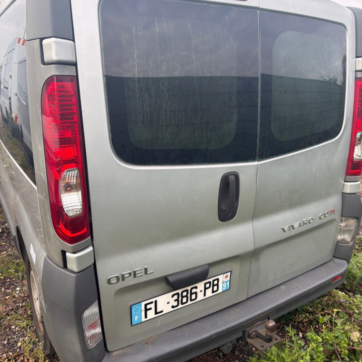 Calandre OPEL VIVARO 1 Photo n°8
