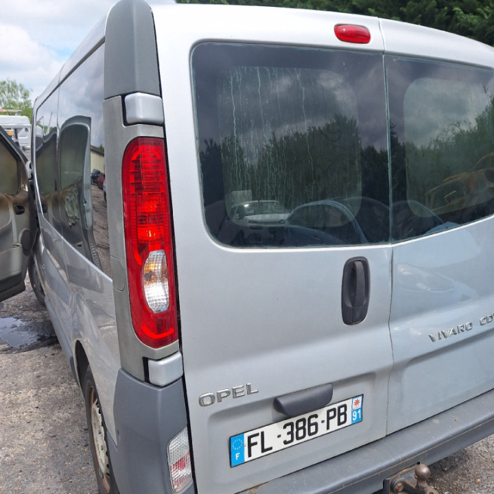 Calandre OPEL VIVARO 1 Photo n°11