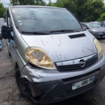 Calandre OPEL VIVARO 1 Photo n°12