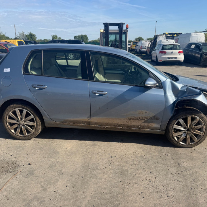 Leve vitre electrique arriere gauche VOLKSWAGEN GOLF 6 Photo n°8